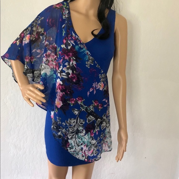 bebe Dresses & Skirts - bebe One Shoulder Overlay Chiffon floral Dress -xs